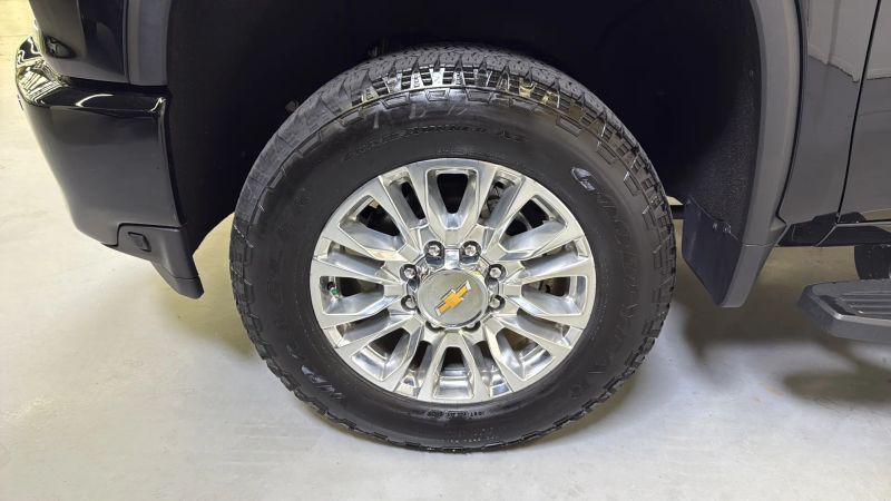 2023 Chevrolet Silverado 3500HD 4WD Crew Cab Standard Bed High Country