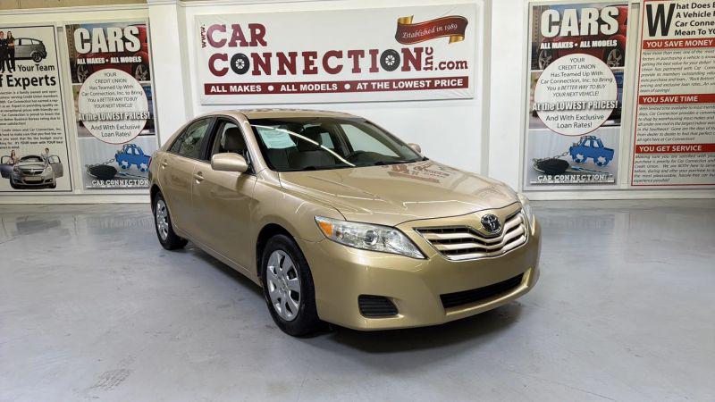 2011 Toyota Camry LE