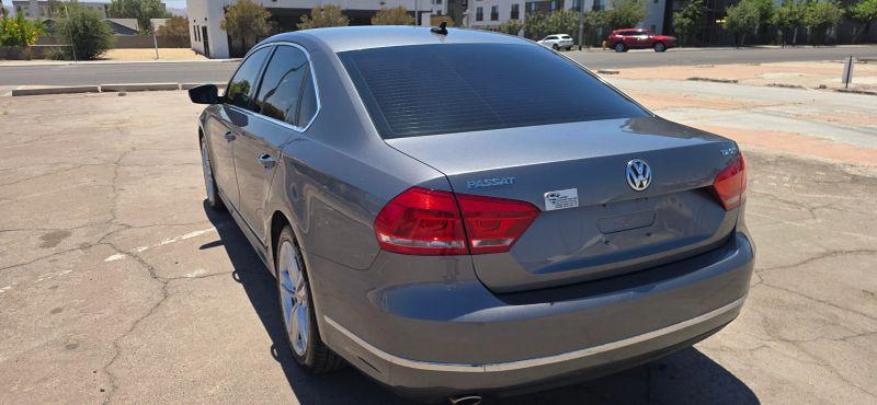 2013 Volkswagen Passat 2.0L TDI SEL Premium