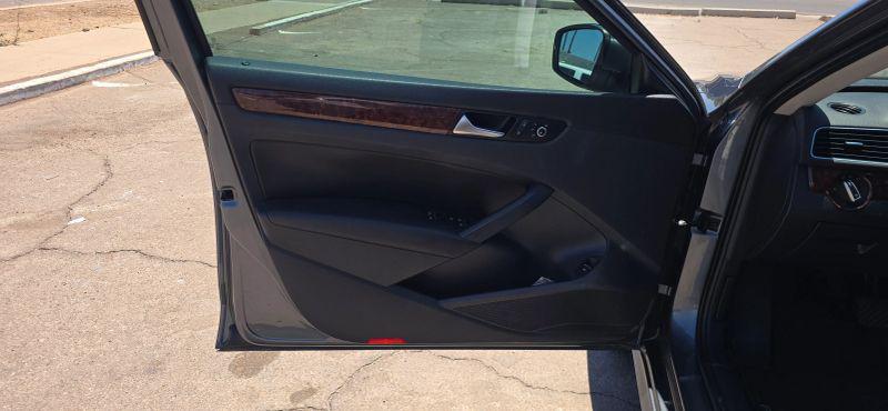 2013 Volkswagen Passat 2.0L TDI SEL Premium