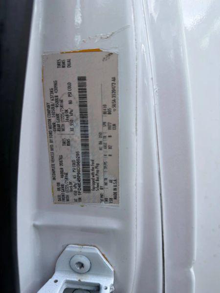 2008 Ford E-450 Cutaway XL