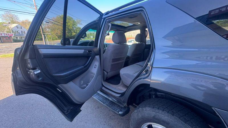 2005 Toyota 4Runner SR5 V6