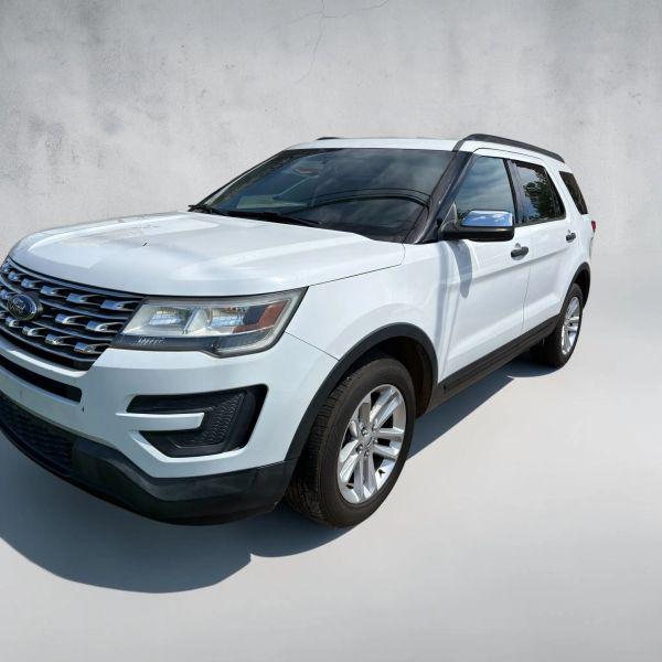 2017 Ford Explorer Base