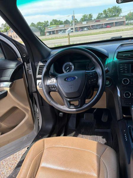 2017 Ford Explorer Base