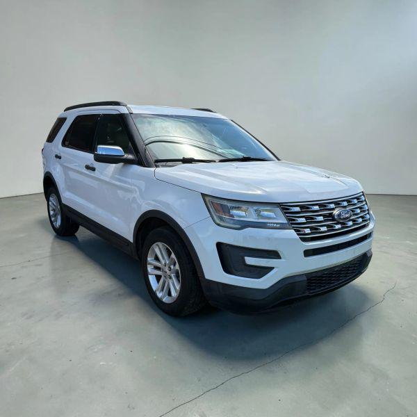 2017 Ford Explorer Base