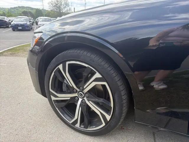2024 Volvo S60 B5 Plus Dark Theme