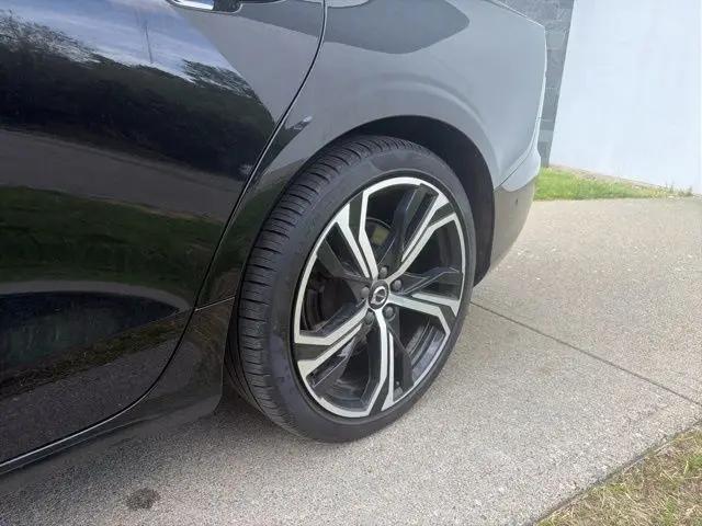 2024 Volvo S60 B5 Plus Dark Theme