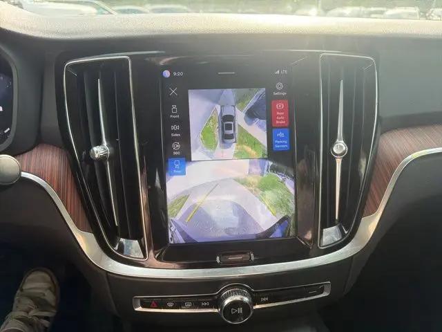 2024 Volvo S60 B5 Plus Dark Theme