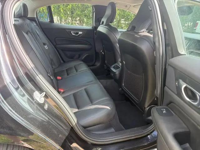 2024 Volvo S60 B5 Plus Dark Theme
