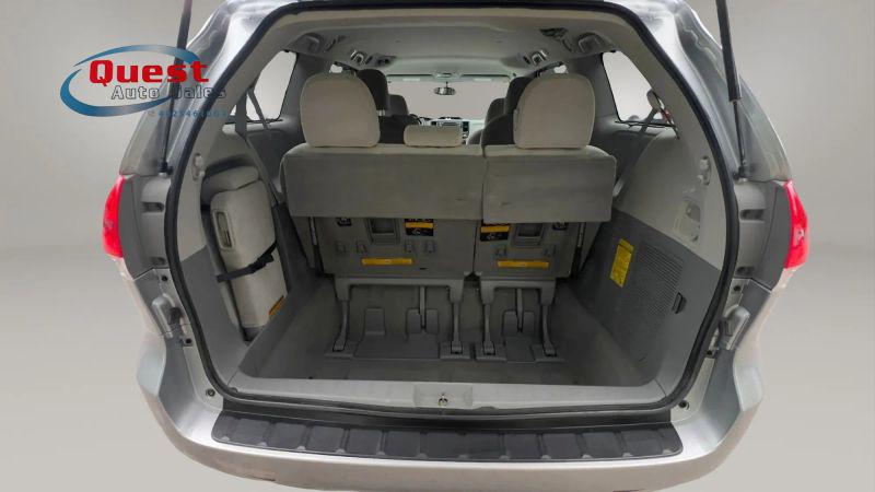 2011 Toyota Sienna LE V6