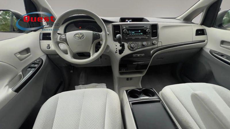 2011 Toyota Sienna LE V6