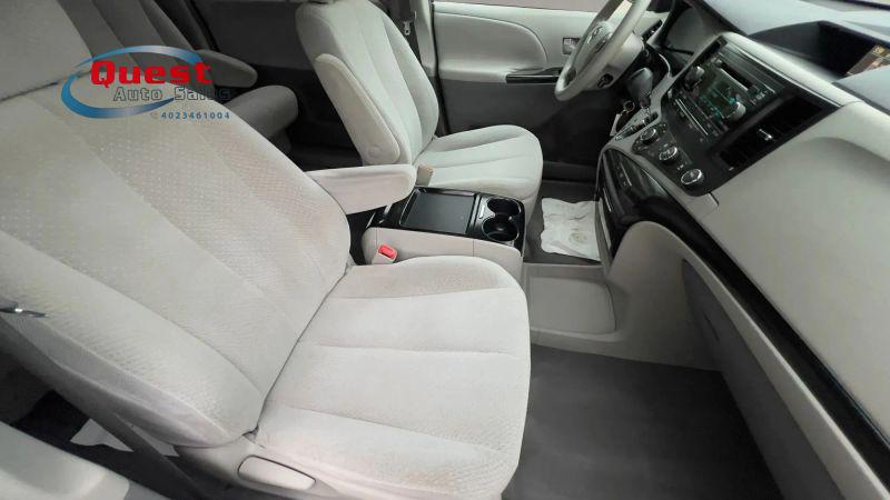 2011 Toyota Sienna LE V6