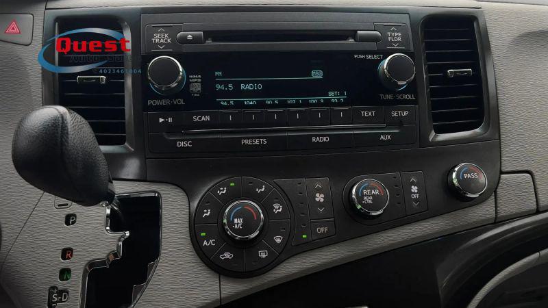 2011 Toyota Sienna LE V6