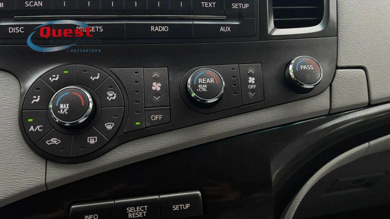 2011 Toyota Sienna LE V6