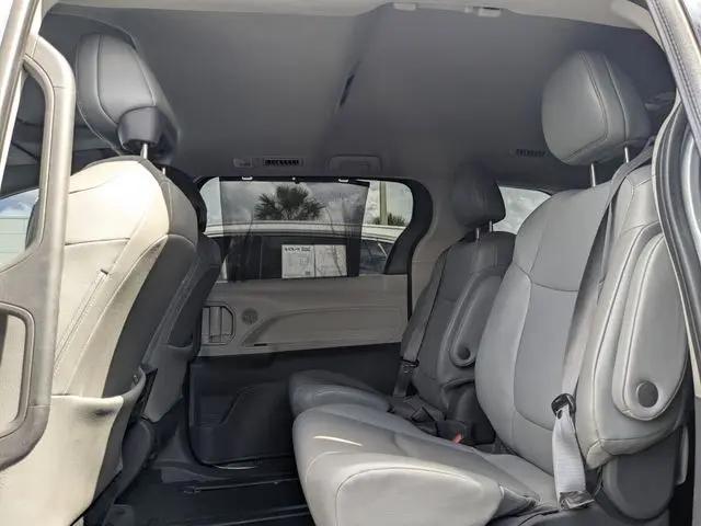 2021 Toyota Sienna XLE