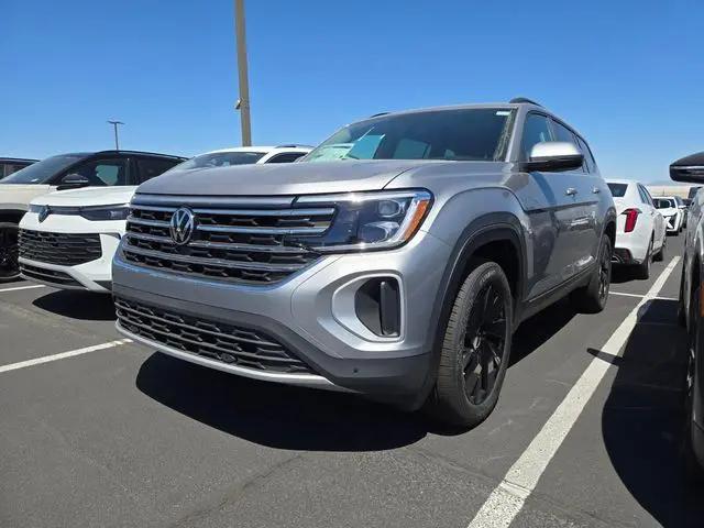 2026 Volkswagen Atlas SE with Technology