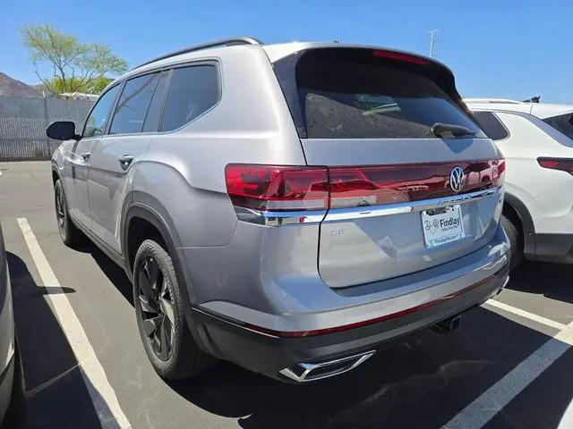 2026 Volkswagen Atlas SE with Technology