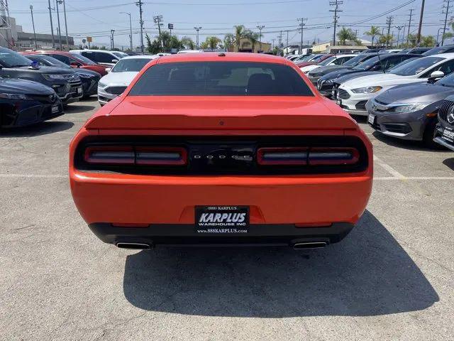 2020 Dodge Challenger SXT