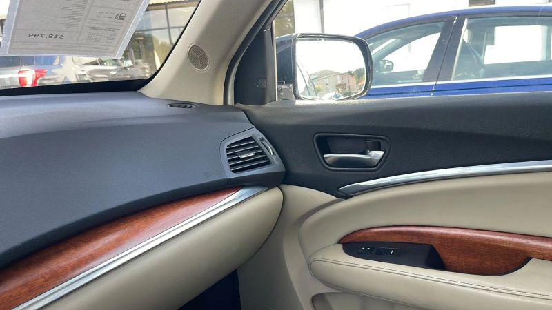 2017 Acura MDX w/Advance Package