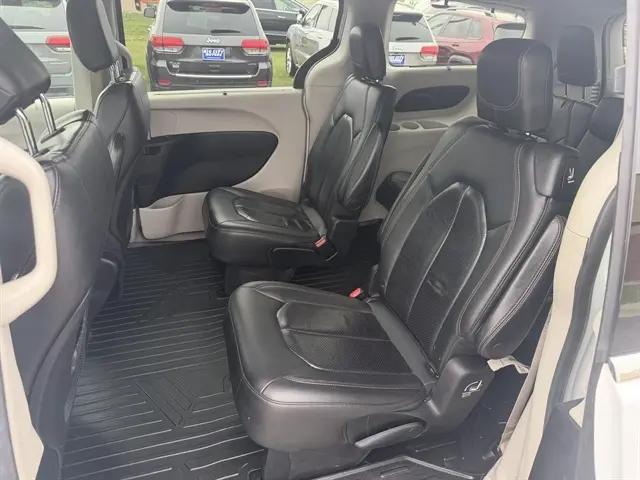 2018 Chrysler Pacifica Touring L