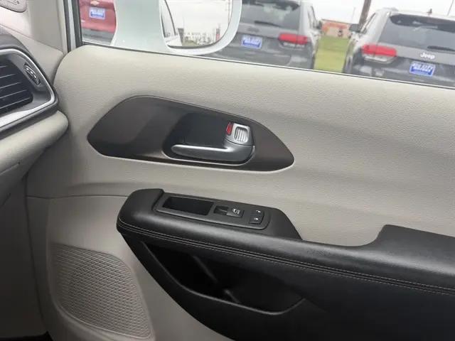 2018 Chrysler Pacifica Touring L