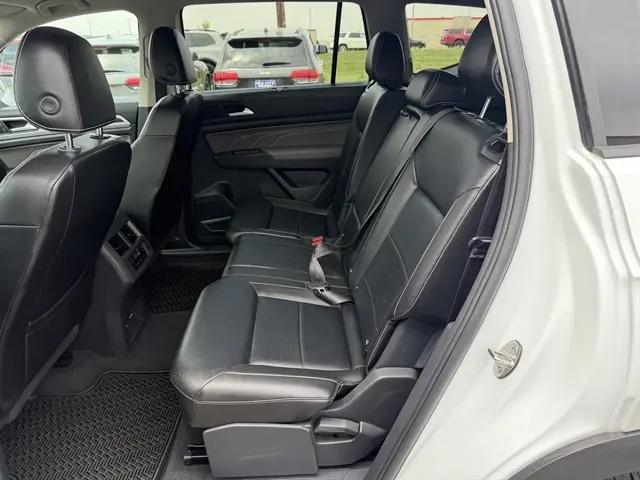 2022 Volkswagen Atlas 3.6L V6 SEL R-Line Black