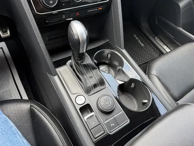 2022 Volkswagen Atlas 3.6L V6 SEL R-Line Black