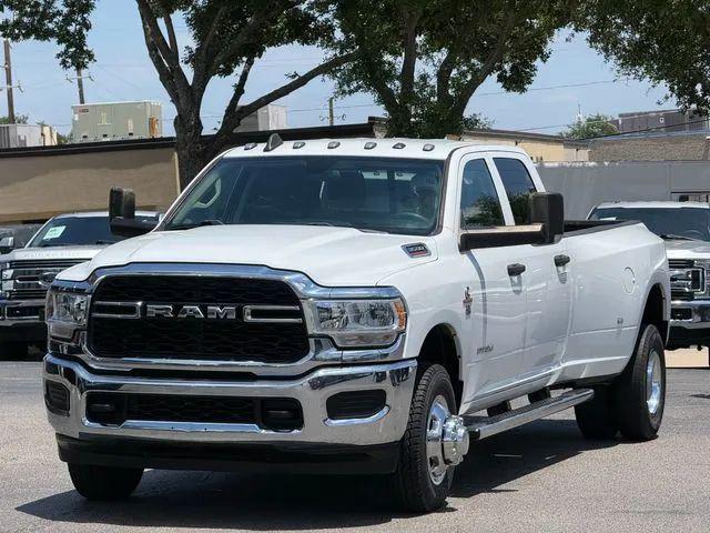 2019 Ram 3500 Tradesman Crew Cab 4x4 8' Box