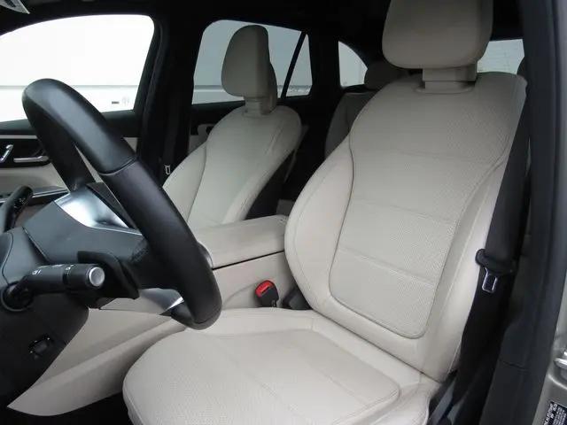 2023 Mercedes-Benz GLC 4MATIC SUV