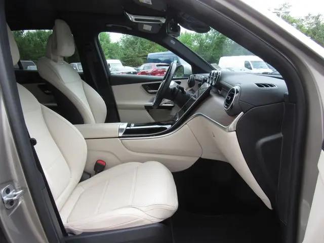 2023 Mercedes-Benz GLC 4MATIC SUV