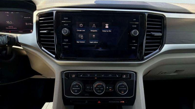 2022 Volkswagen Atlas 3.6L V6 SE w/Technology