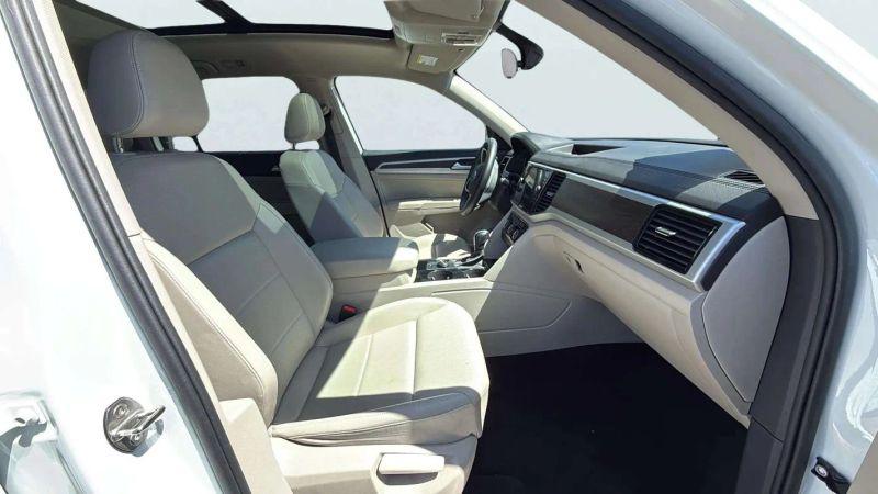 2022 Volkswagen Atlas 3.6L V6 SE w/Technology