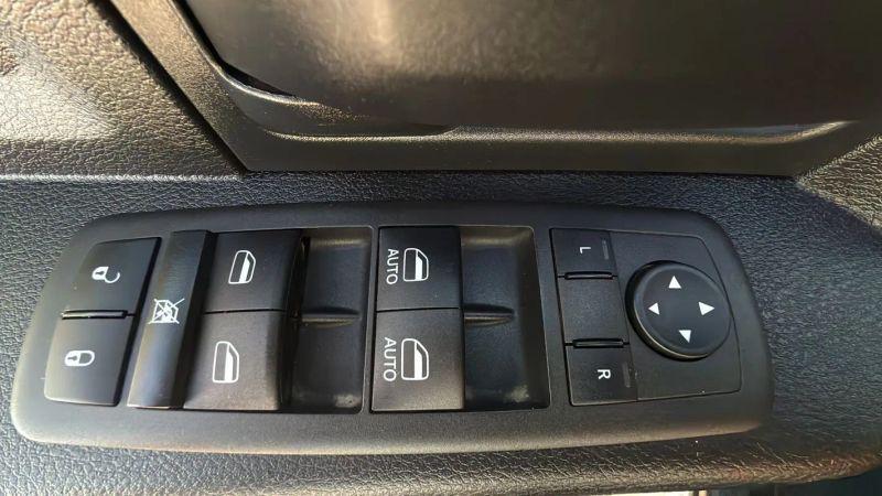 2022 Ram 2500 Tradesman Crew Cab 4x4 6'4" Box