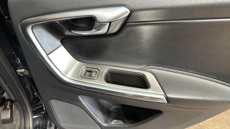 2016 Volvo XC60 T5 Premier