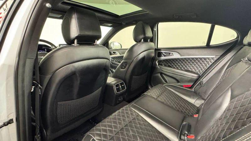 2020 Genesis G70 2.0T AWD
