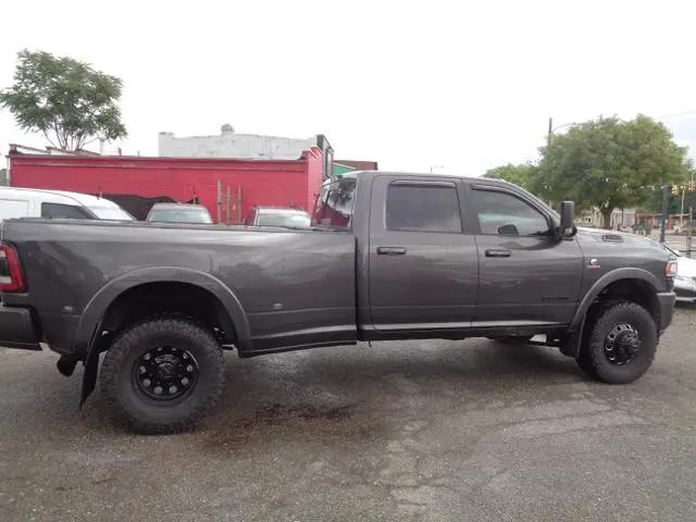 2021 Ram 3500 Laramie Crew Cab 4x4 8' Box