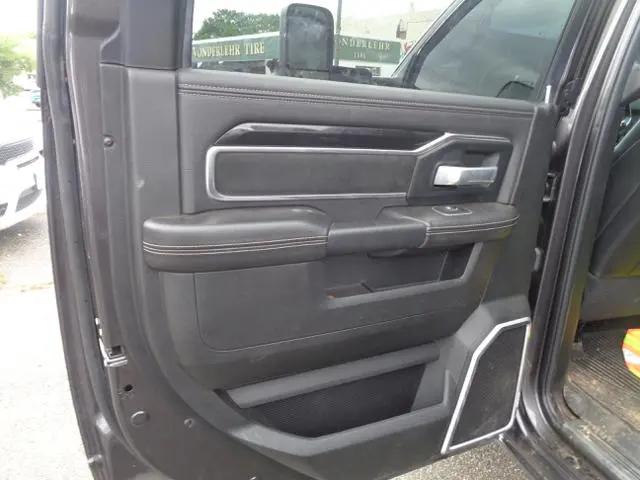 2021 Ram 3500 Laramie Crew Cab 4x4 8' Box
