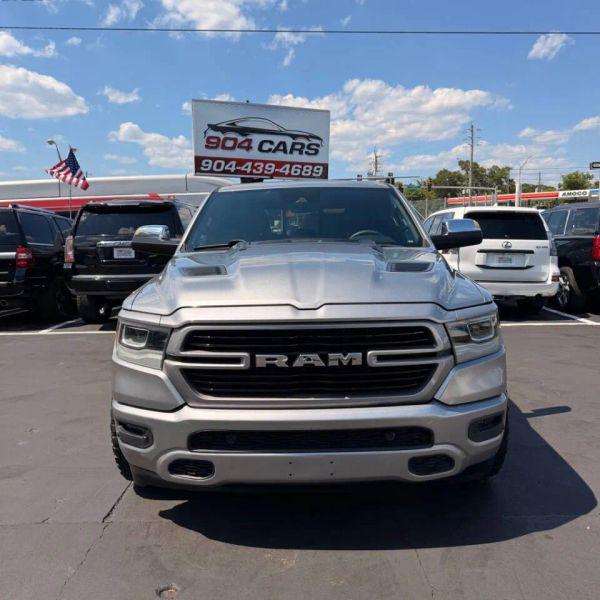 2019 Ram 1500 Laramie Crew Cab 4x4 5'7" Box
