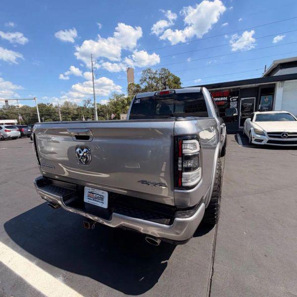 2019 Ram 1500 Laramie Crew Cab 4x4 5'7" Box