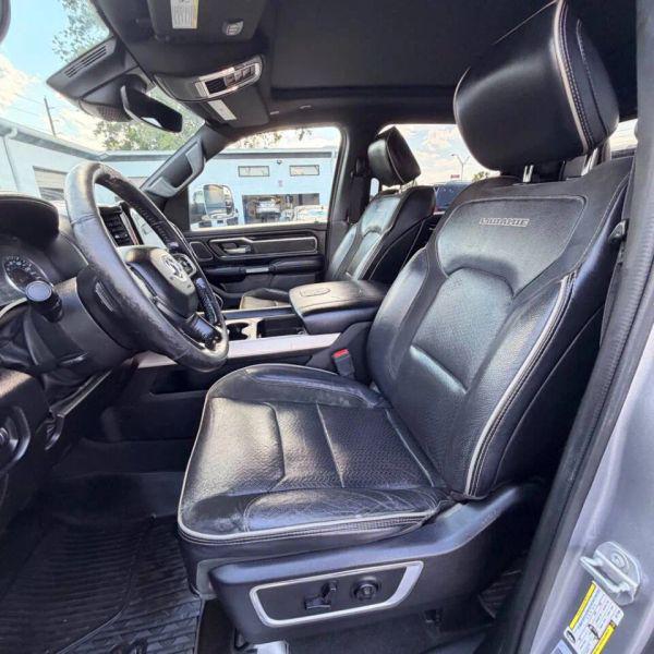 2019 Ram 1500 Laramie Crew Cab 4x4 5'7" Box