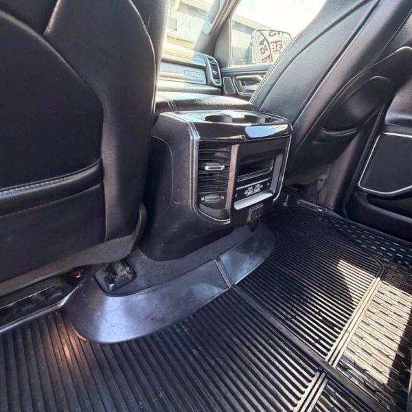 2019 Ram 1500 Laramie Crew Cab 4x4 5'7" Box