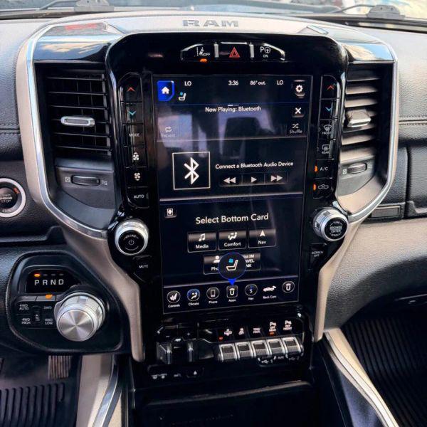 2019 Ram 1500 Laramie Crew Cab 4x4 5'7" Box