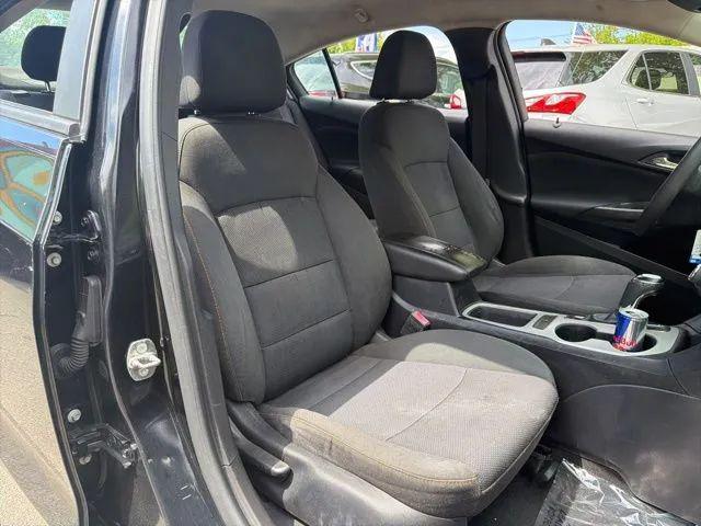 2017 Chevrolet Cruze LS Auto