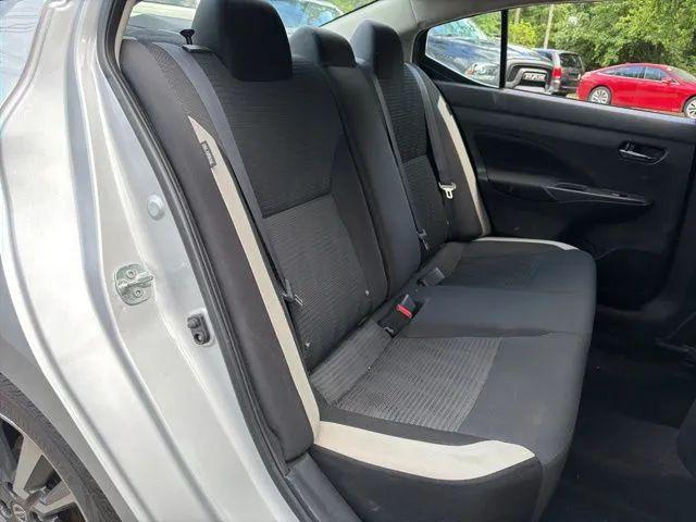 2021 Nissan Versa SV Xtronic CVT