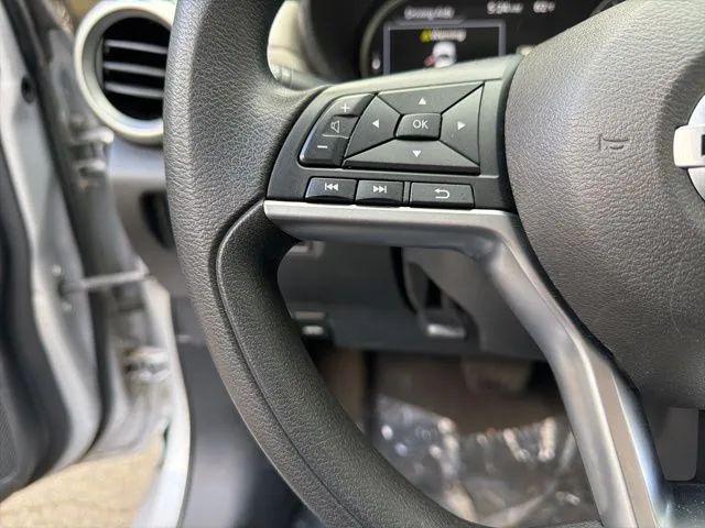 2021 Nissan Versa SV Xtronic CVT