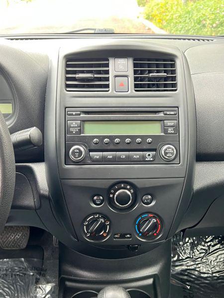 2015 Nissan Versa 1.6 S+