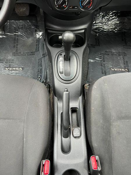 2015 Nissan Versa 1.6 S+