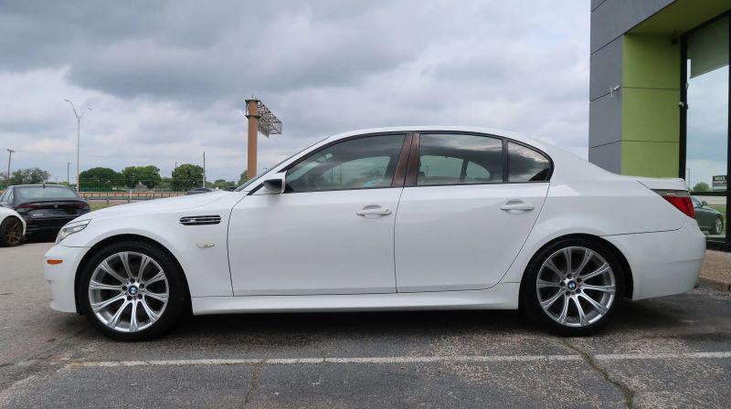 2008 BMW M5 Base