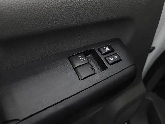 2021 Nissan 2500 SV High Roof V6