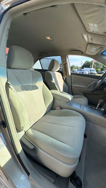 2010 Toyota Camry LE